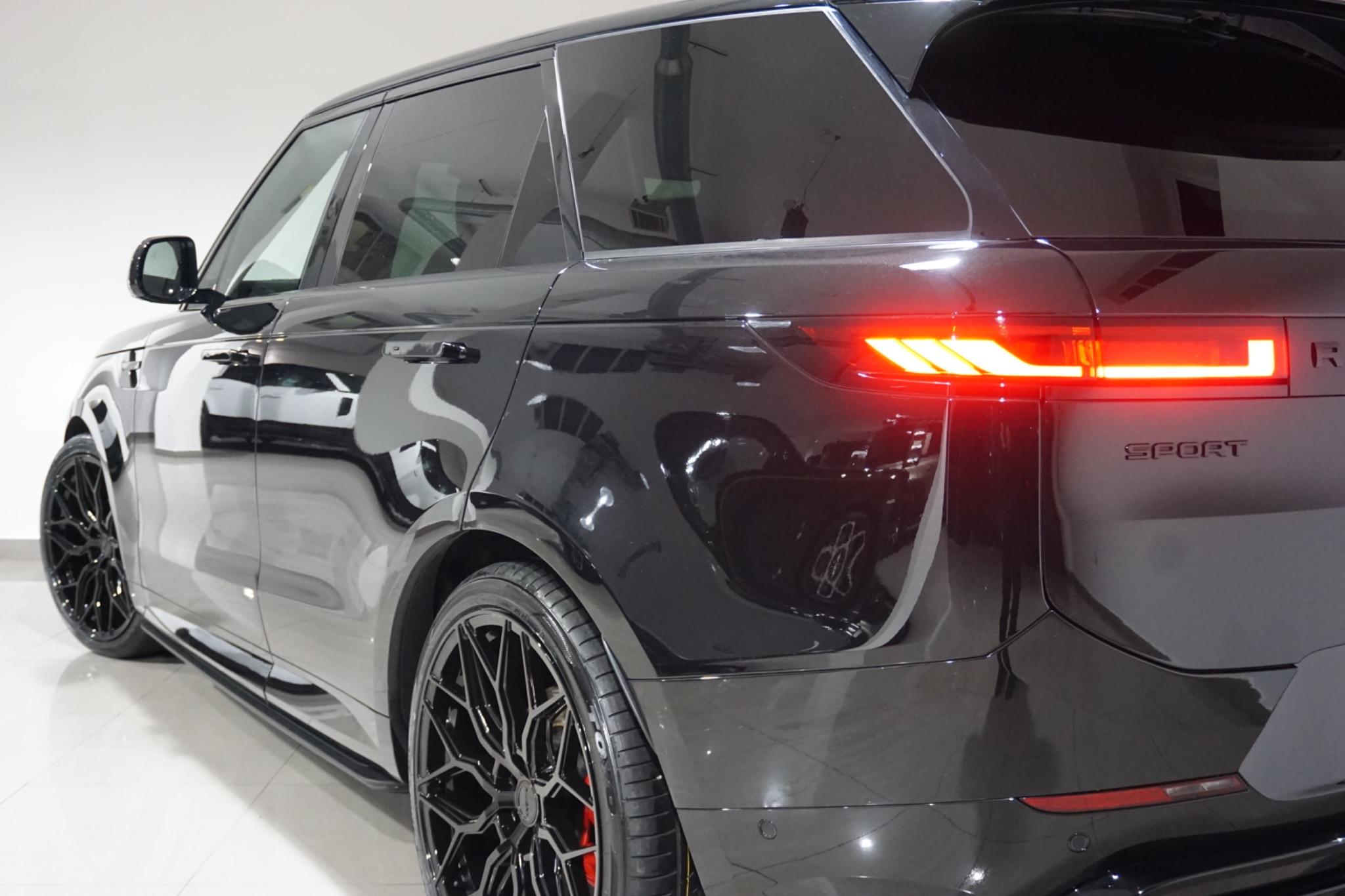 Land Rover Range Rover Sport 3.0 D300 MHEV Dynamic SE Auto 4WD Euro 6 (s/s) 5dr